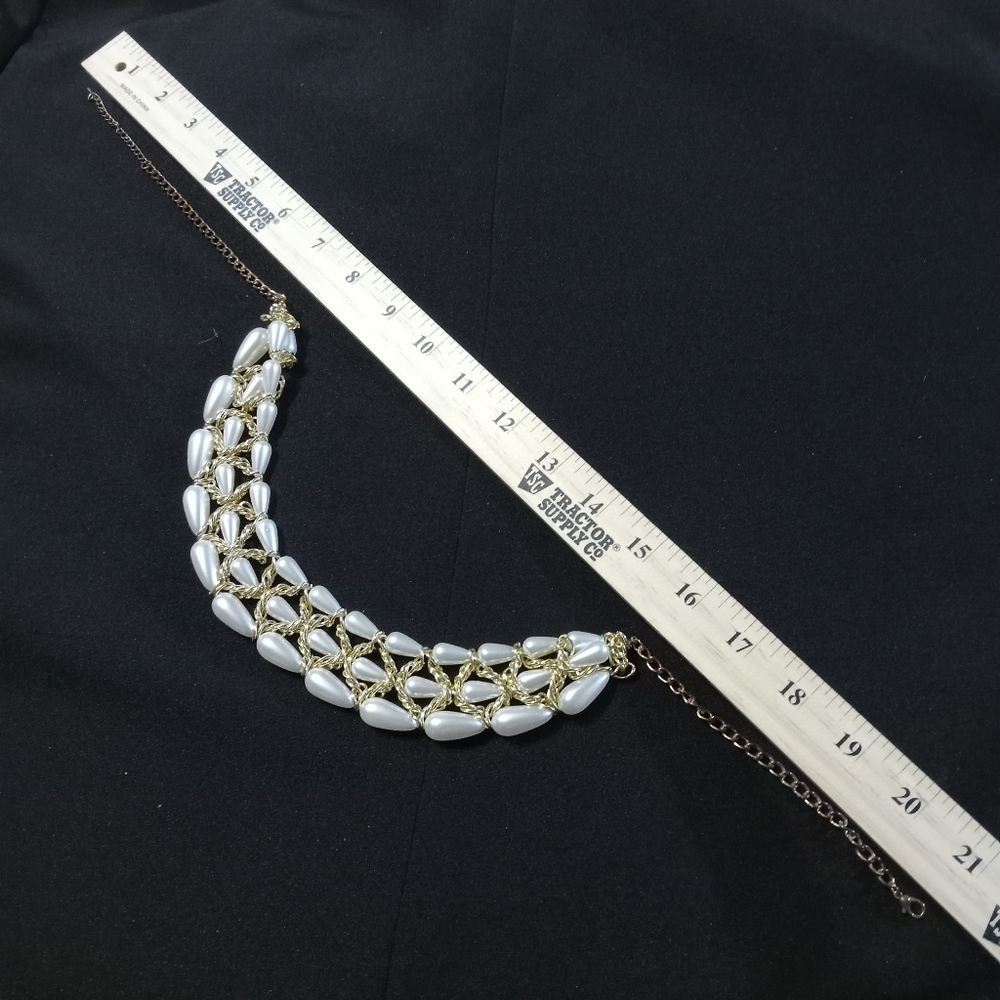 Three Strand Teardrop Pearl Necklace Gold Tone Adjustable 16–21 Inch - Picture 4 of 4